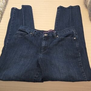 Gloria Vanderbilt Amanda Straight Leg Jeans